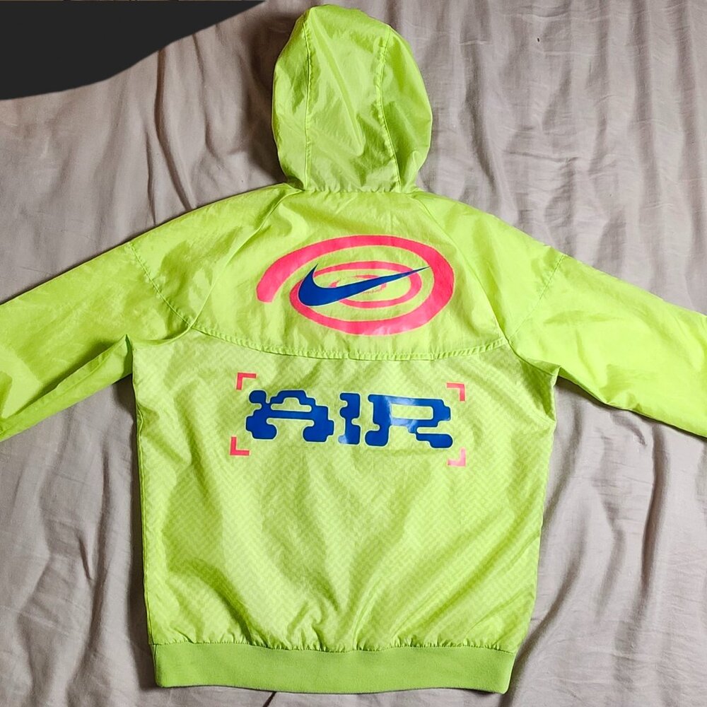 Nike Windbreaker Catching Air Color Neon Green Jacket Size Medium